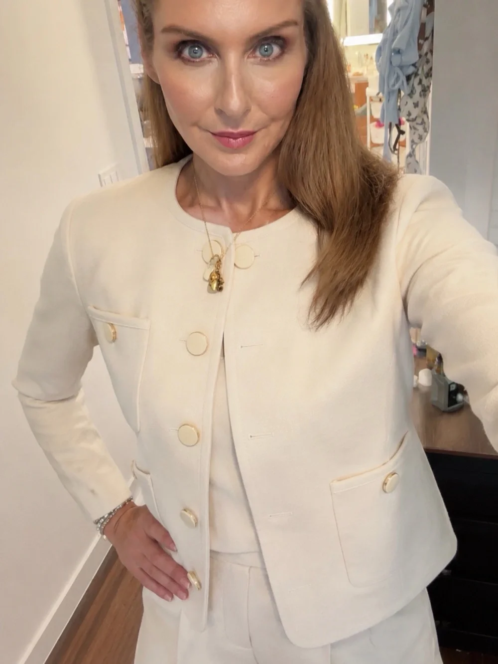 Veronica Beard Cream Cropped Double-Breasted Blazer - Picture 2 of 4